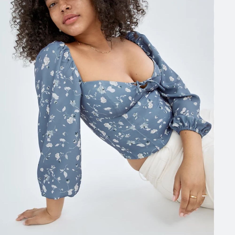 Aritzia Wilfred novella blouse, size XS